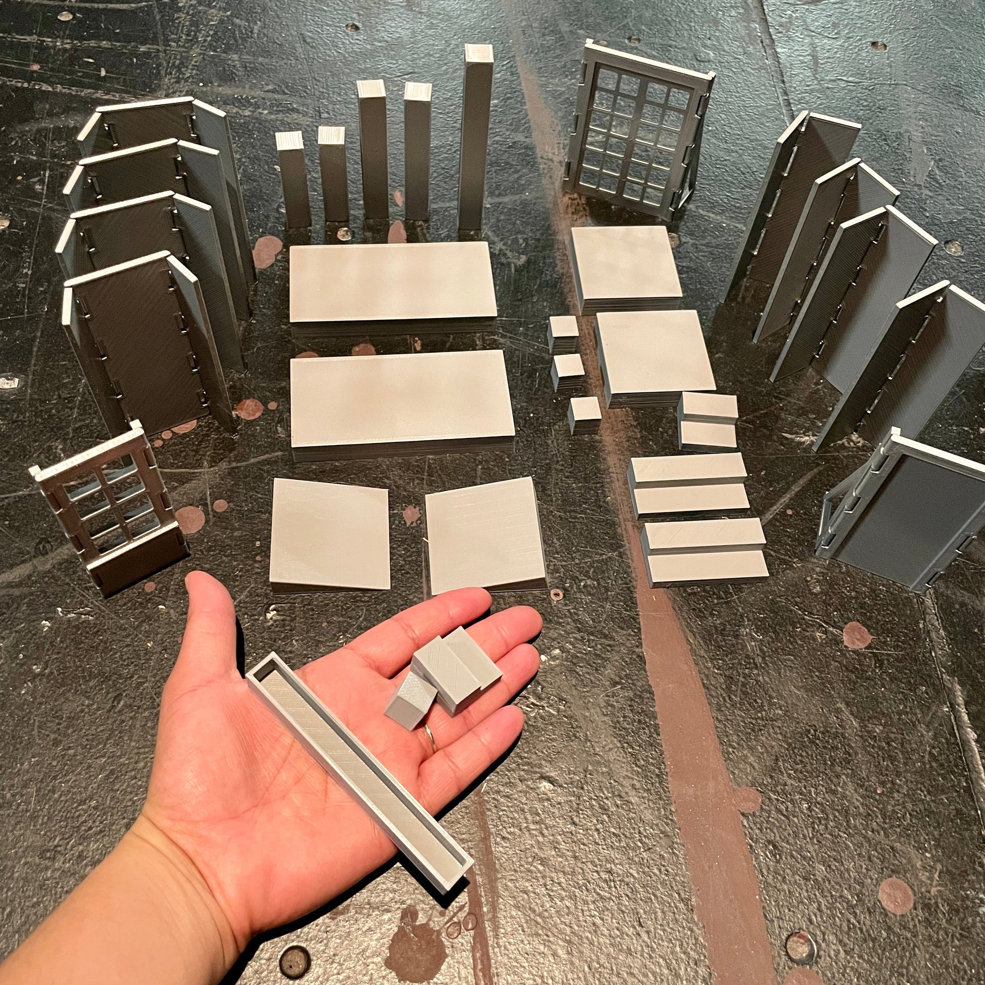 B GRADE SALE - 32 pc 1/2" Scale Model UIL One Act Pay Unit Set Printed Models